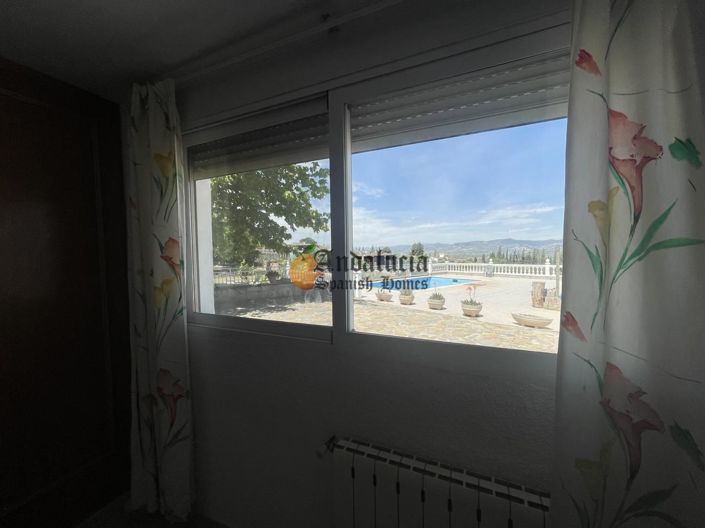 Image No.21-3 Bed Property for sale