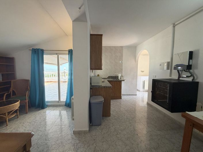 Image No.26-3 Bed Property for sale