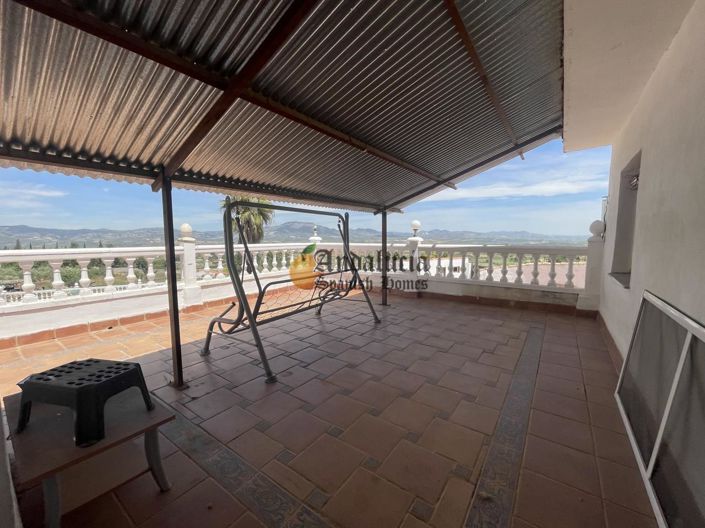 Image No.36-3 Bed Property for sale