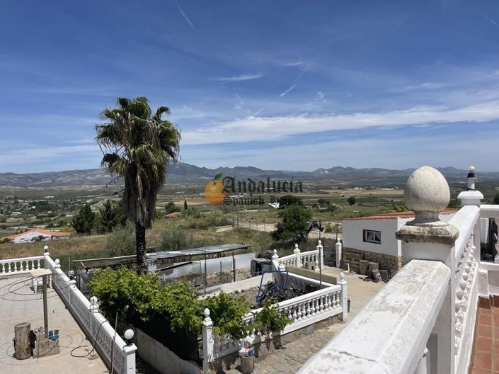 Image No.40-3 Bed Property for sale