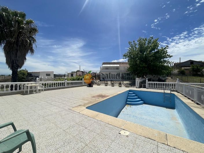 Image No.44-3 Bed Property for sale