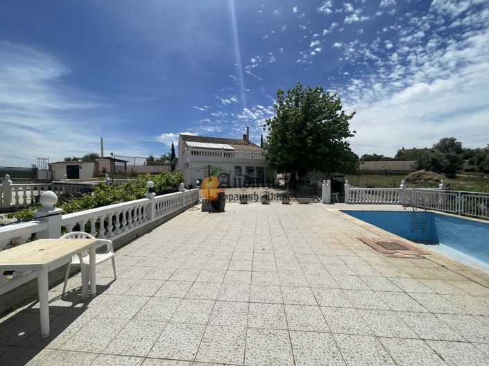 Image No.45-3 Bed Property for sale