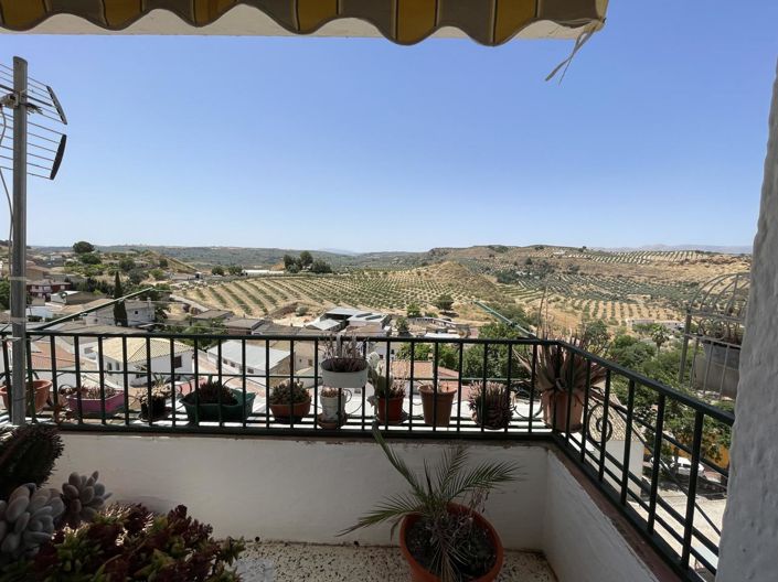 Image No.30-4 Bed Property for sale