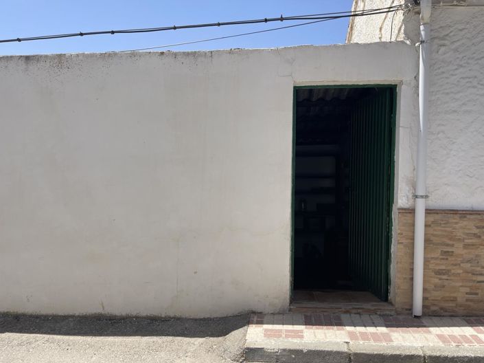 Image No.33-4 Bed Property for sale