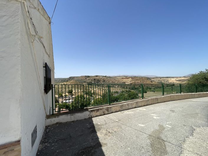 Image No.45-4 Bed Property for sale