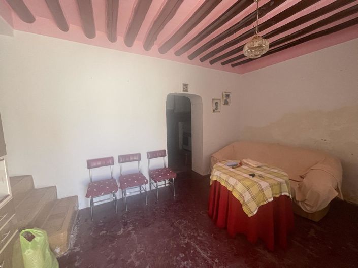 Image No.3-3 Bed Property for sale