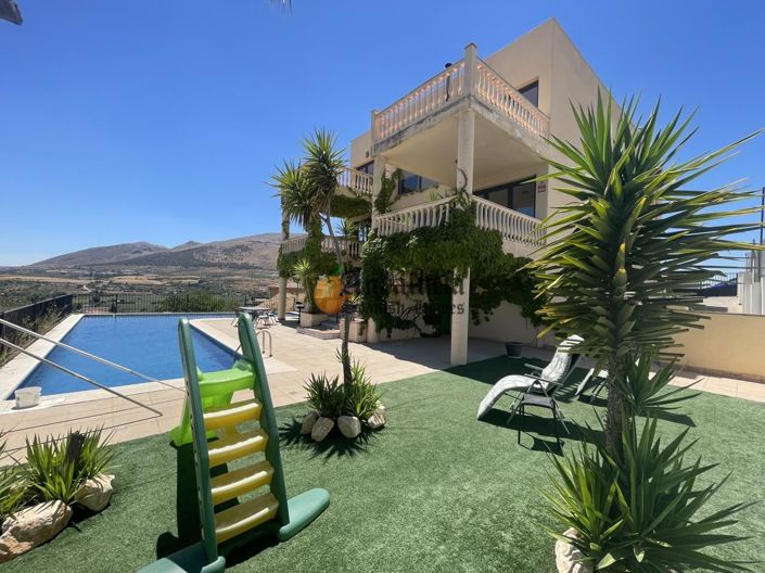 Image No.47-5 Bed Property for sale