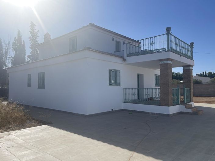 Image No.2-7 Bed Property for sale