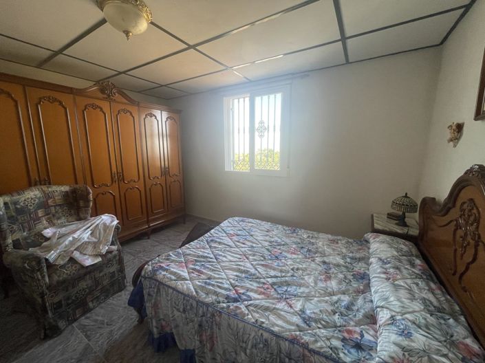 Image No.21-7 Bed Property for sale