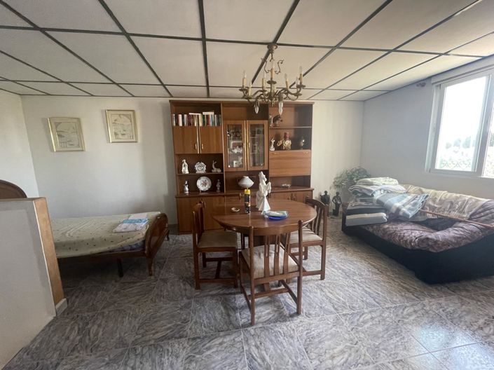 Image No.22-7 Bed Property for sale