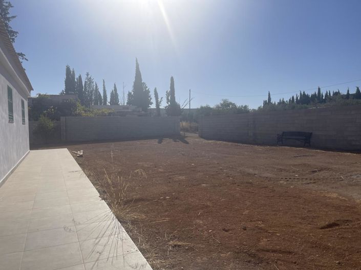 Image No.30-7 Bed Property for sale