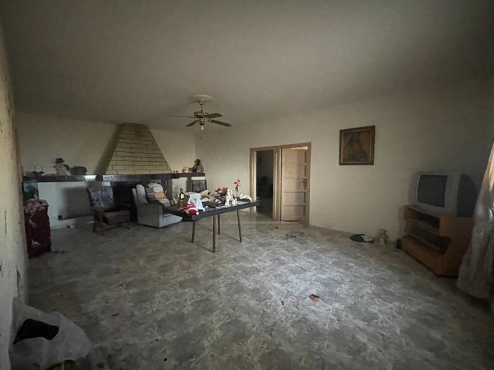 Image No.34-7 Bed Property for sale