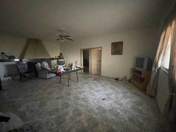 Image No.35-7 Bed Property for sale