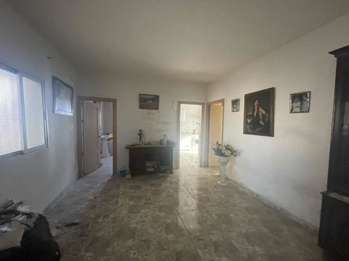 Image No.36-7 Bed Property for sale