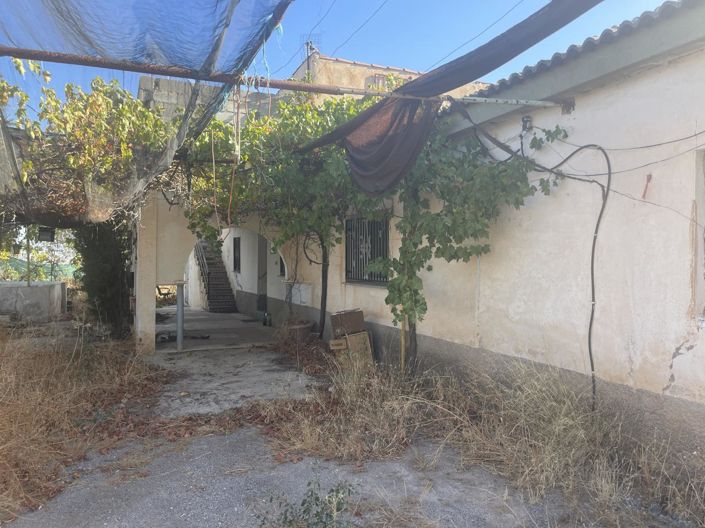 Image No.40-7 Bed Property for sale