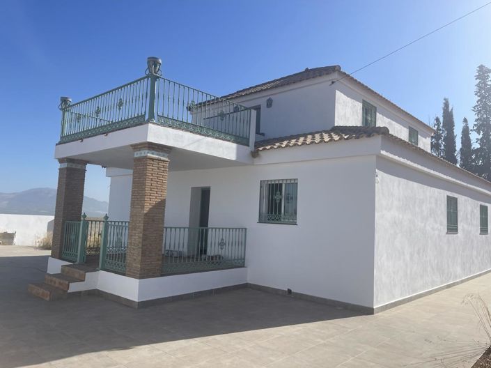 Image No.44-7 Bed Property for sale