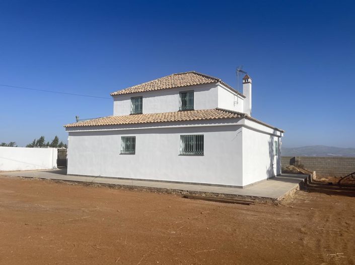 Image No.45-7 Bed Property for sale