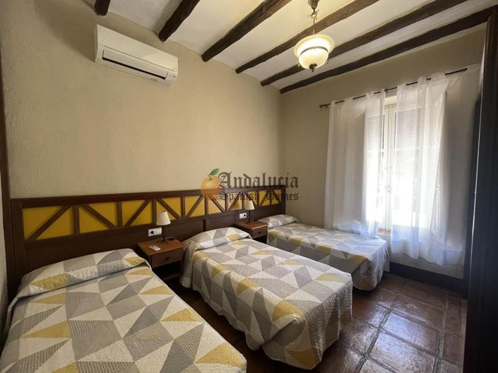 Image No.23-5 Bed Property for sale