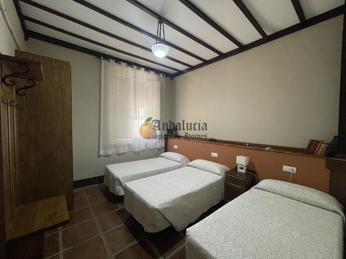 Image No.25-Propriété de 5 chambres à vendre à Íllora