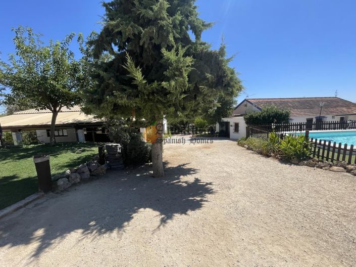 Image No.34-5 Bed Property for sale