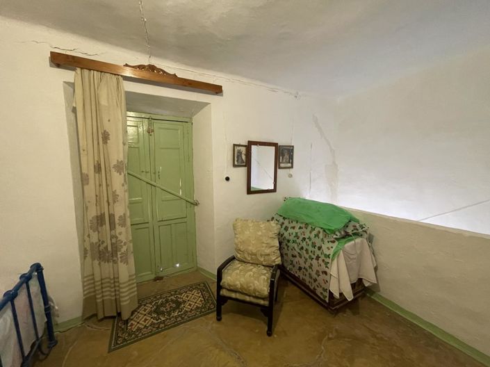 Image No.27-3 Bed Property for sale