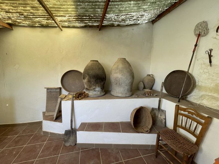 Image No.34-3 Bed Property for sale