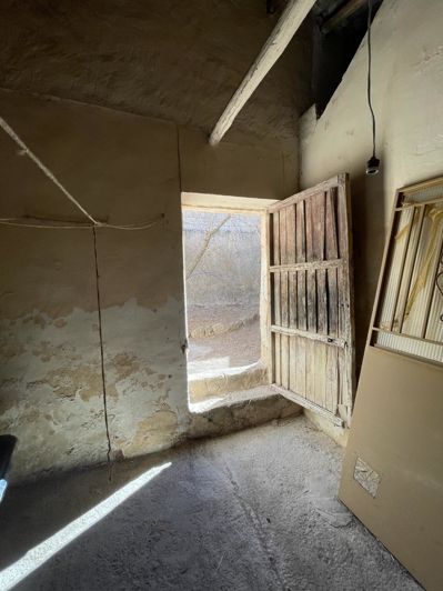 Image No.50-3 Bed Property for sale