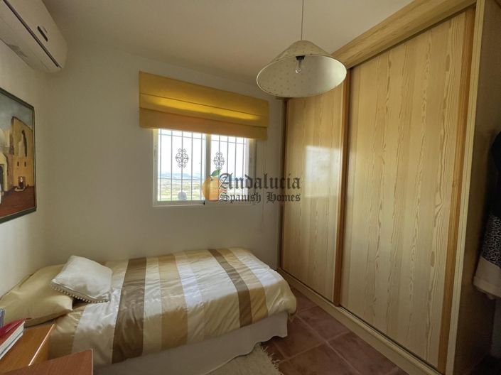 Image No.39-4 Bed Property for sale