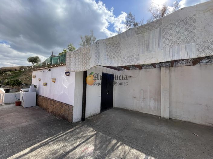 Image No.42-4 Bed Property for sale