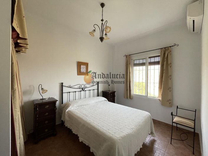 Image No.27-4 Bed Property for sale