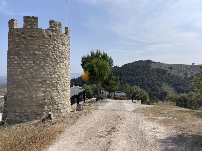 Image No.44-4 Bed Property for sale