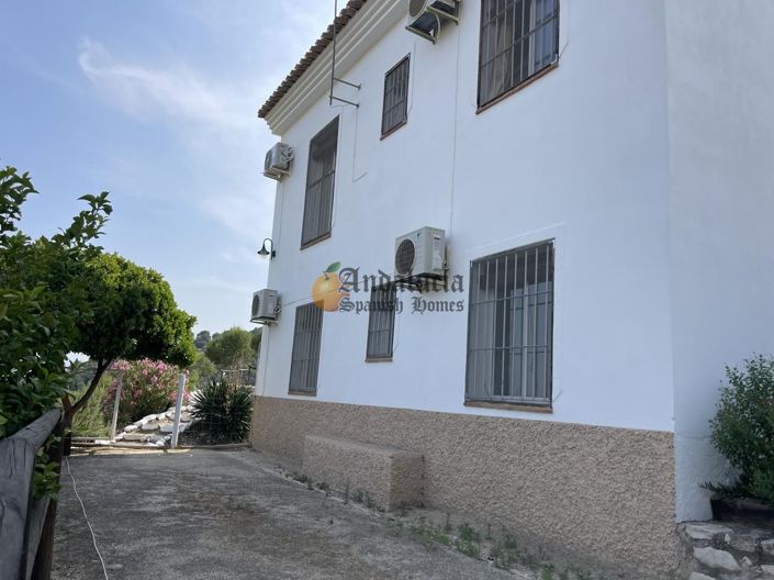 Image No.47-4 Bed Property for sale