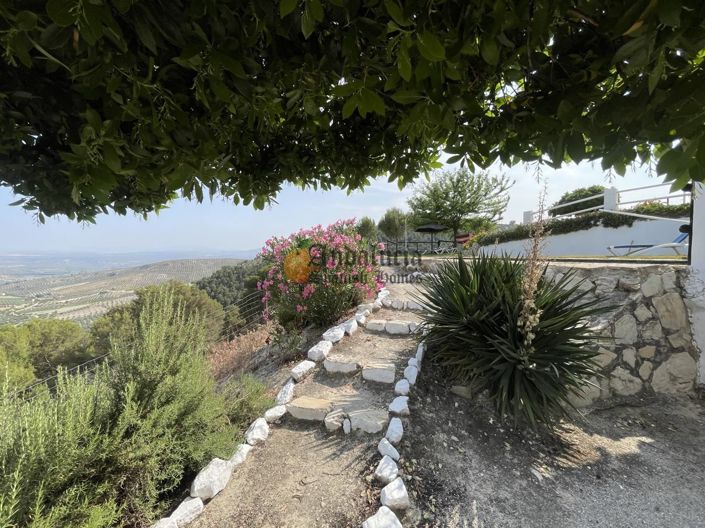 Image No.49-4 Bed Property for sale