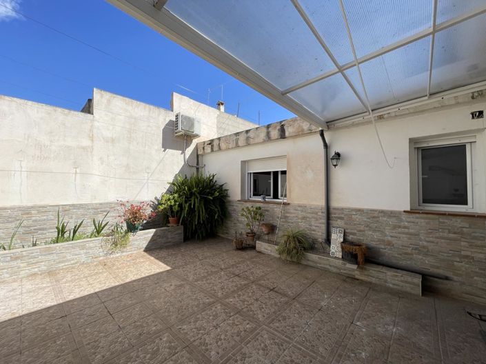 Image No.30-3 Bed Property for sale