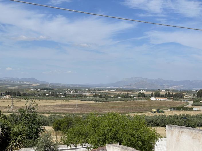 Image No.45-3 Bed Property for sale