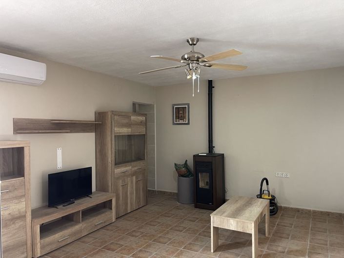 Image No.7-3 Bed Property for sale