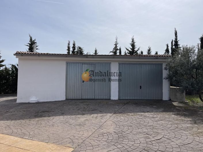 Image No.28-3 Bed Property for sale