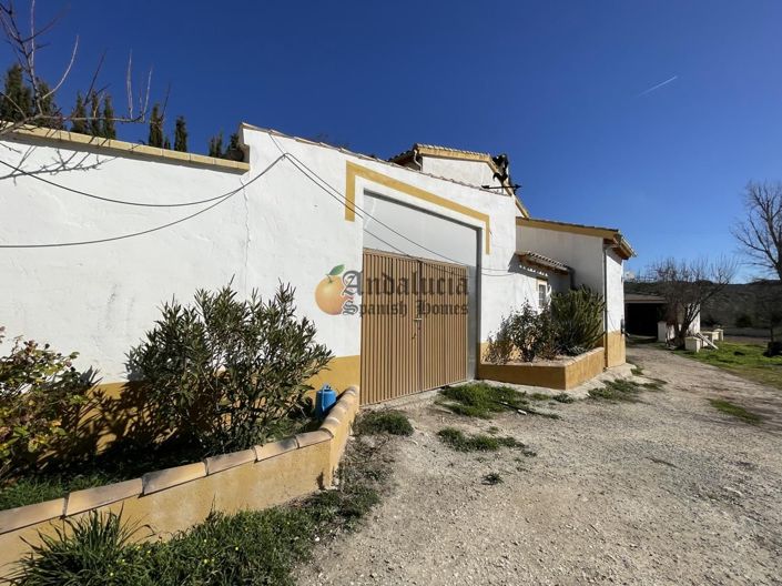 Image No.42-7 Bed Property for sale