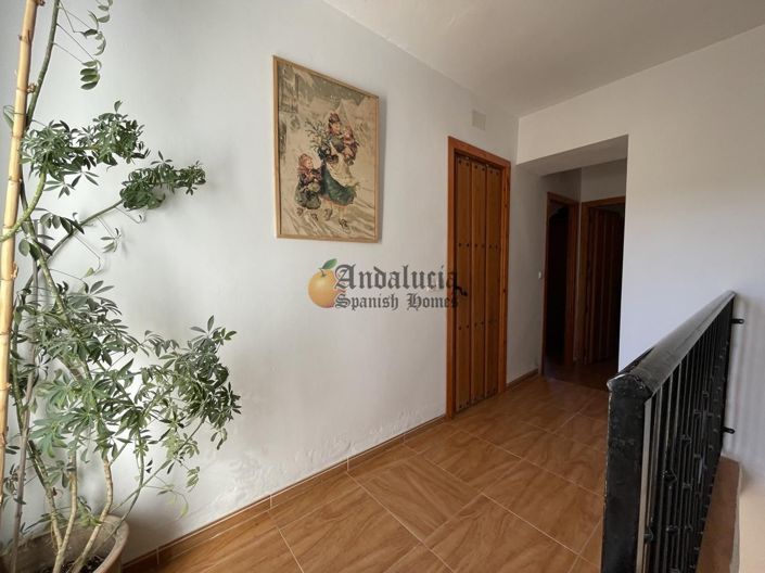 Image No.54-7 Bed Property for sale