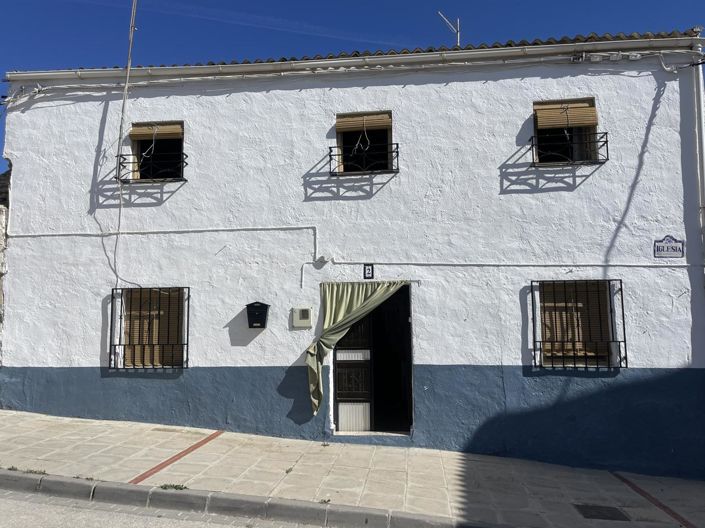 Image No.31-5 Bed Property for sale