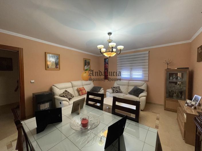 Image No.11-3 Bed Property for sale