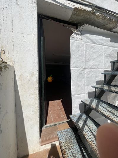 Image No.32-3 Bed Property for sale