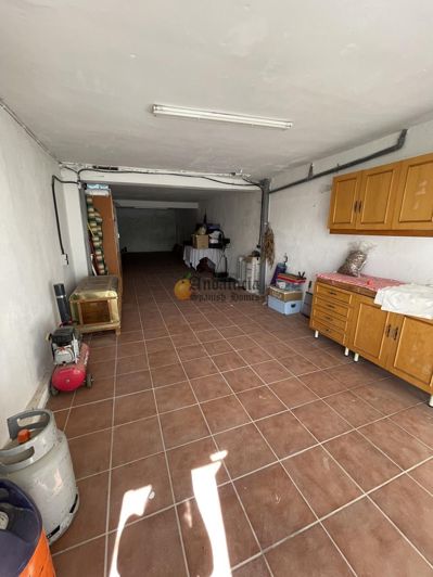 Image No.33-3 Bed Property for sale