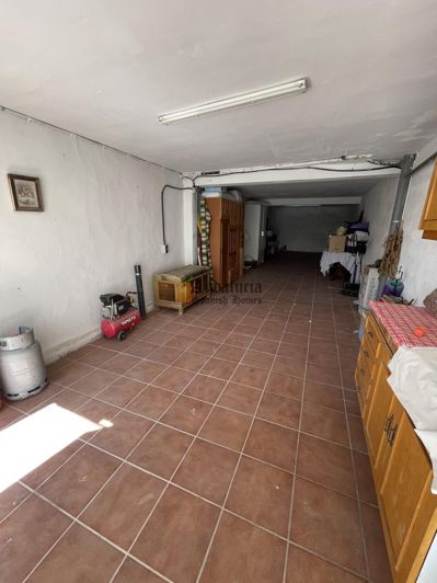 Image No.35-3 Bed Property for sale