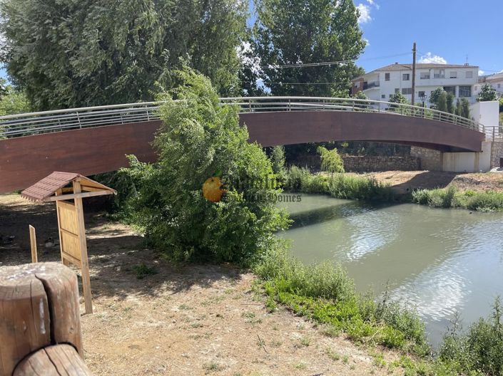 Image No.8-3 Bed Property for sale