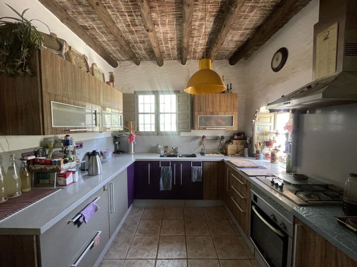 Image No.17-3 Bed Property for sale