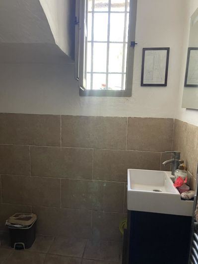 Image No.23-3 Bed Property for sale