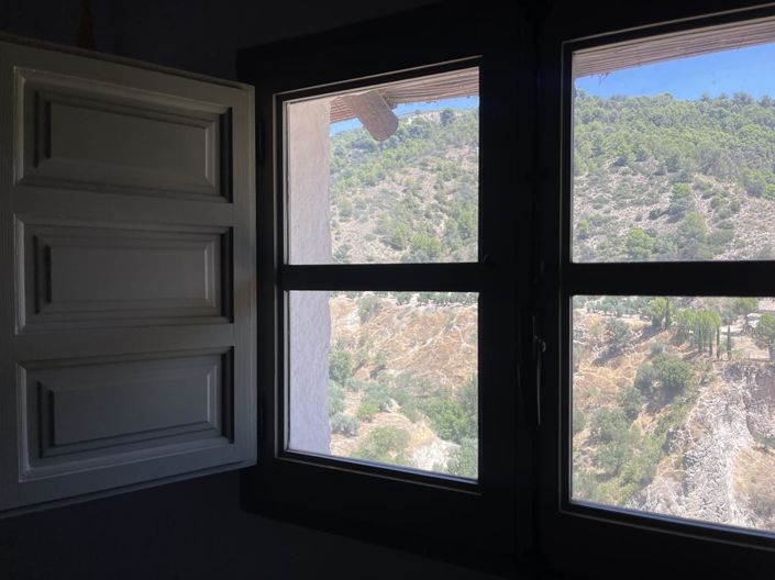 Image No.33-3 Bed Property for sale