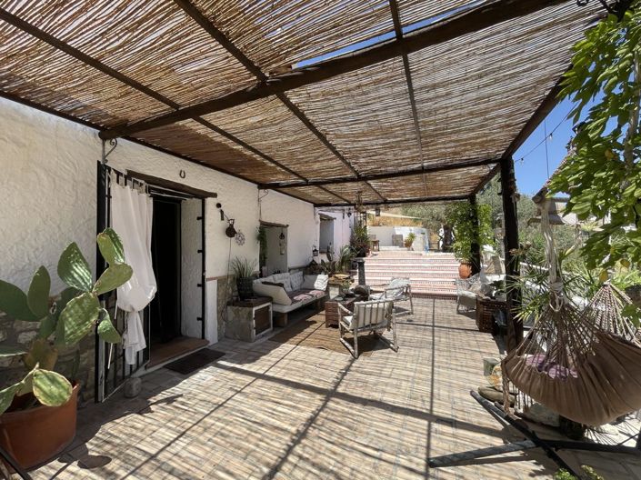 Image No.39-3 Bed Property for sale