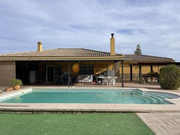 fa5f3e88-0004194638
